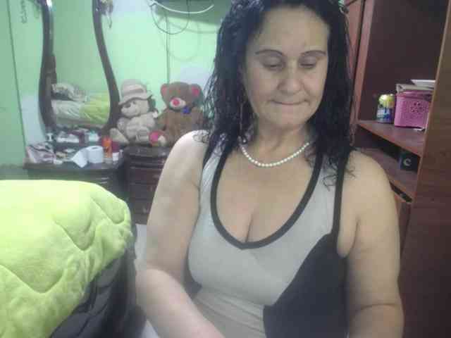 jazmin-mature webcam