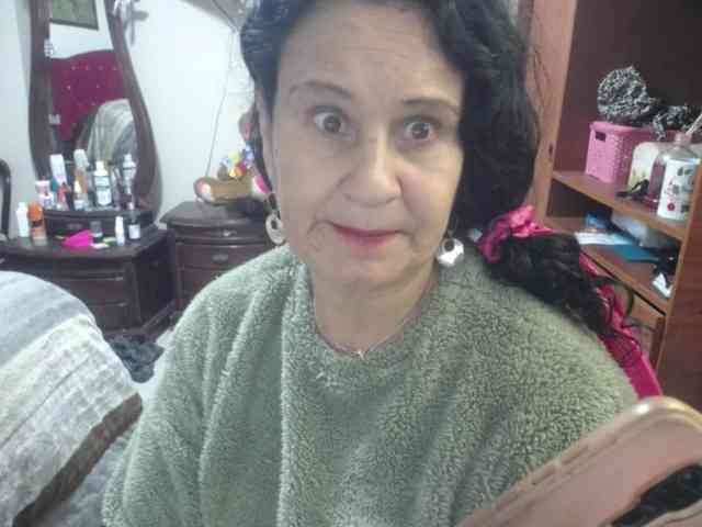 jazmin-mature webcam