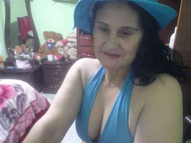 jazmin-mature webcam