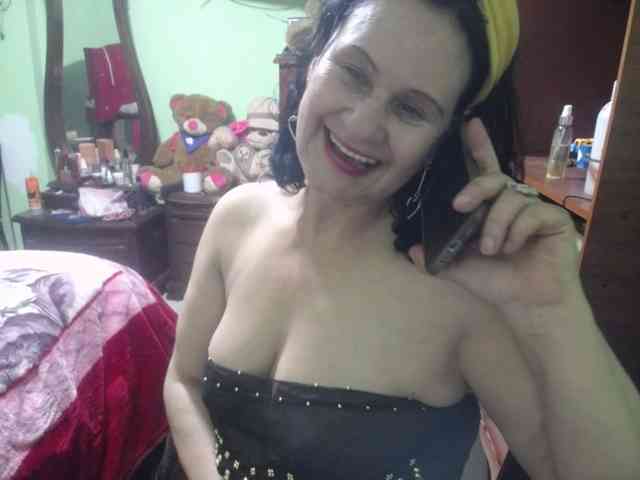 jazmin-mature webcam