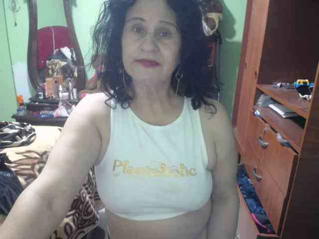 jazmin-mature webcam