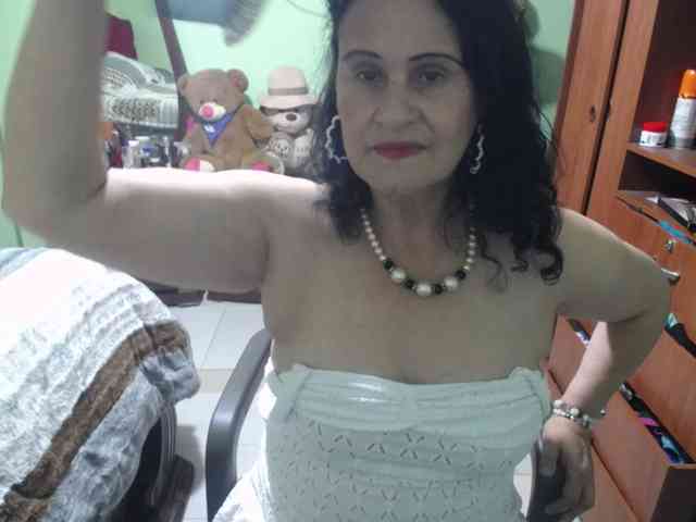 jazmin-mature webcam