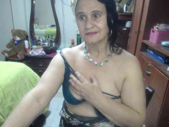 jazmin-mature webcam