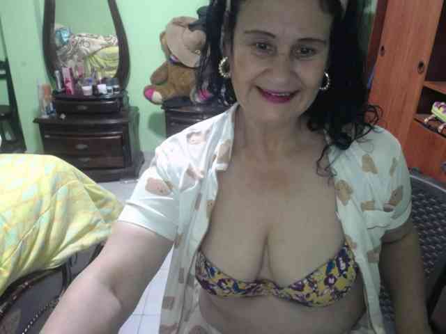 jazmin-mature webcam