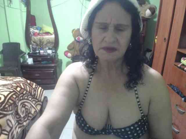 jazmin-mature webcam
