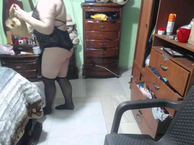 jazmin-mature webcam
