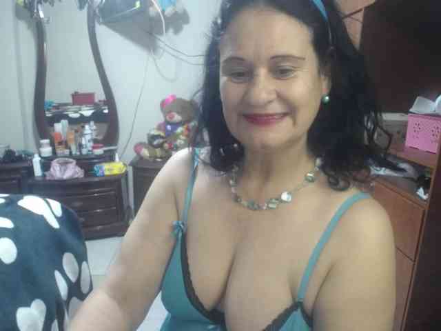 jazmin-mature webcam