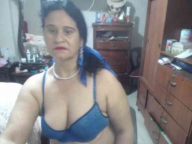 jazmin-mature webcam