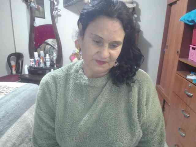 jazmin-mature webcam