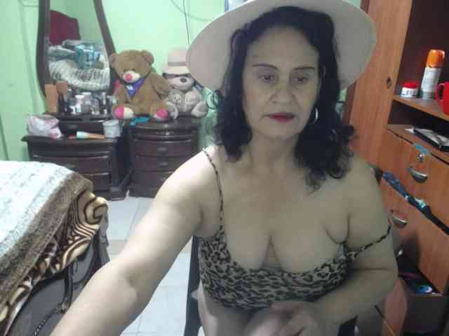 jazmin-mature webcam