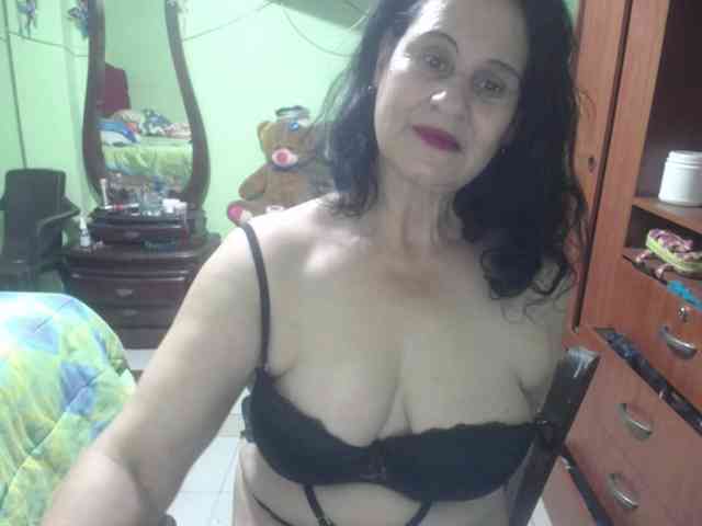 jazmin-mature webcam
