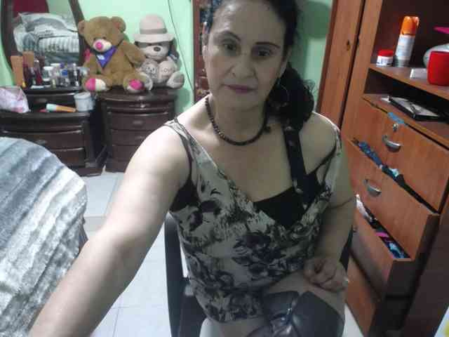 jazmin-mature webcam