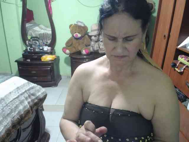 jazmin-mature webcam