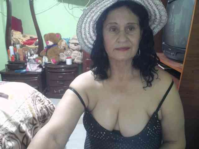 jazmin-mature webcam