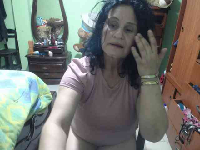 jazmin-mature webcam
