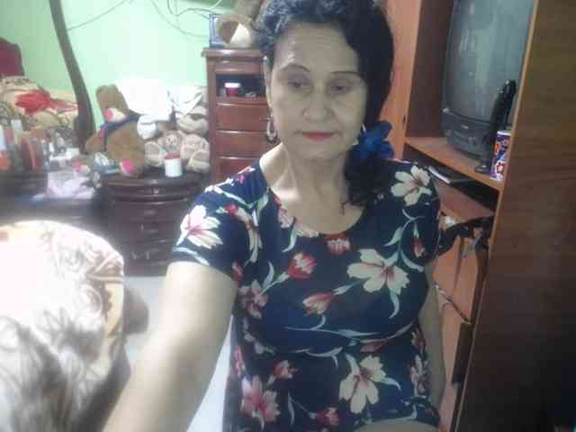 jazmin-mature webcam