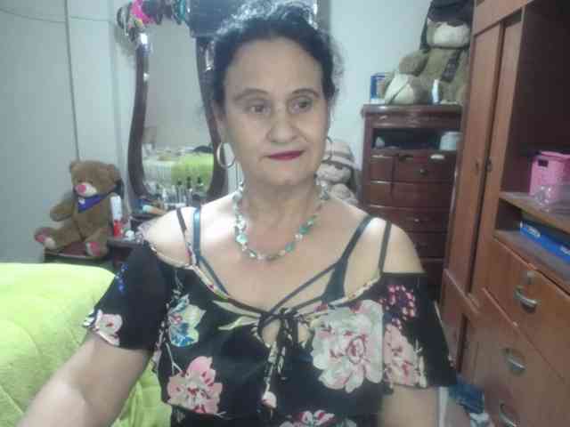 jazmin-mature webcam