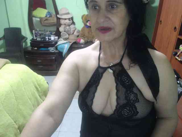 jazmin-mature webcam
