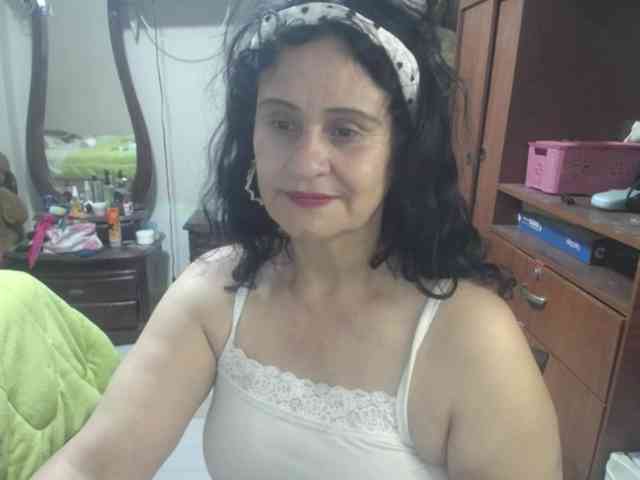 jazmin-mature webcam