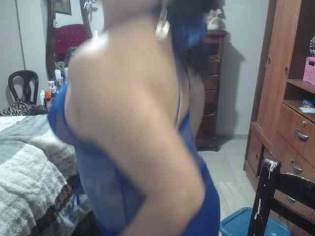 jazmin-mature webcam