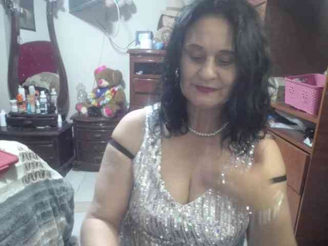 jazmin-mature webcam