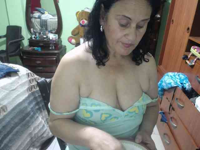 jazmin-mature webcam