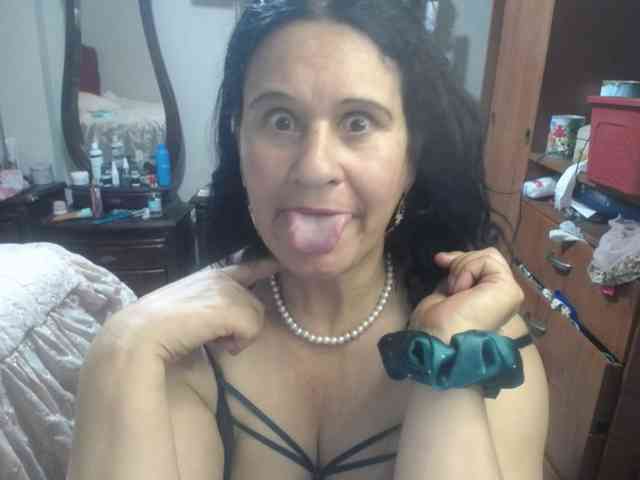 jazmin-mature webcam