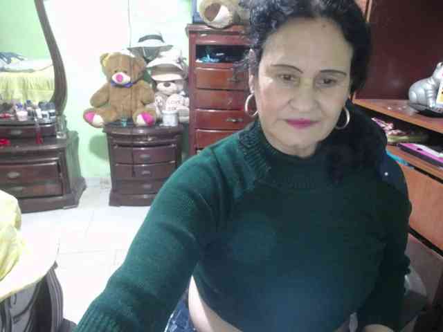 jazmin-mature webcam