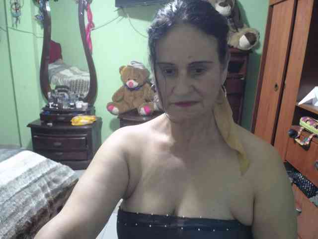 jazmin-mature webcam