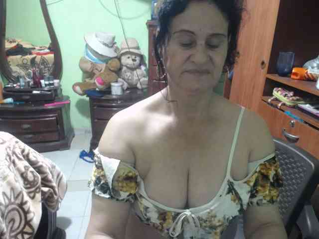 jazmin-mature webcam
