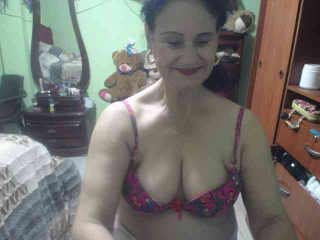 jazmin-mature webcam