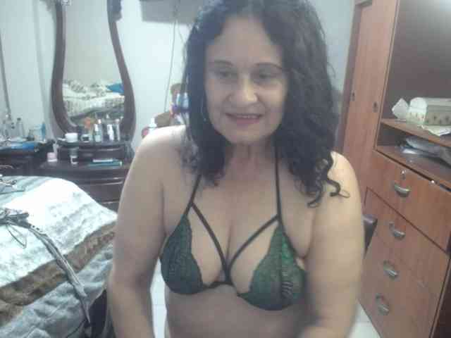 jazmin-mature webcam