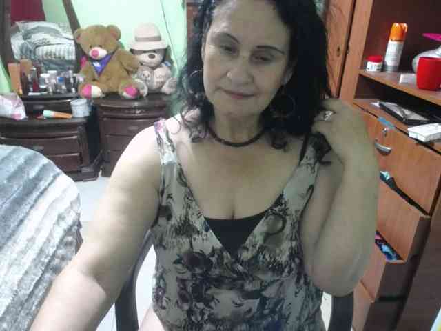 jazmin-mature webcam