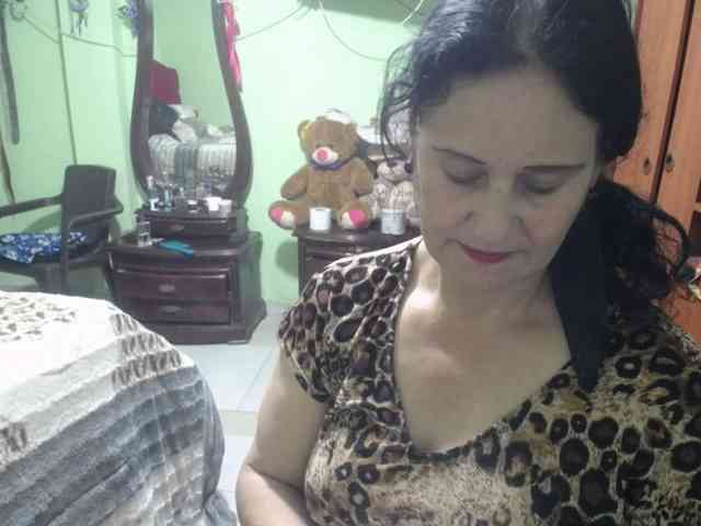jazmin-mature webcam