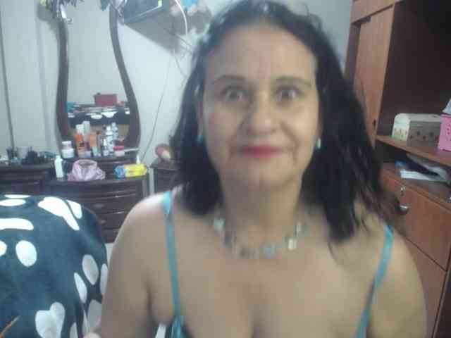 jazmin-mature webcam