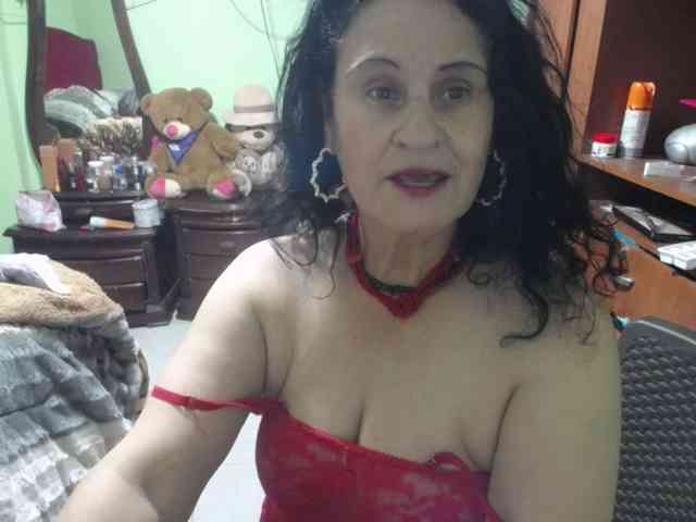 jazmin-mature webcam