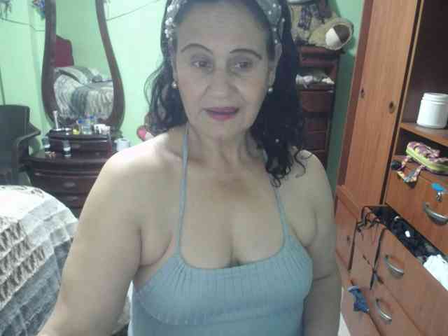 jazmin-mature webcam