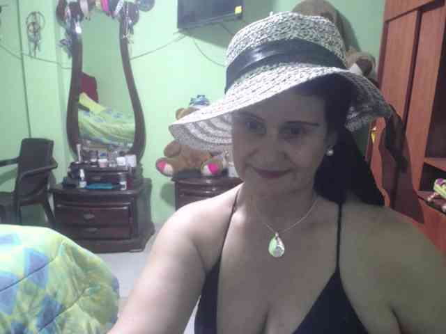 jazmin-mature webcam