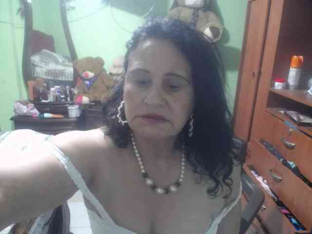 jazmin-mature webcam