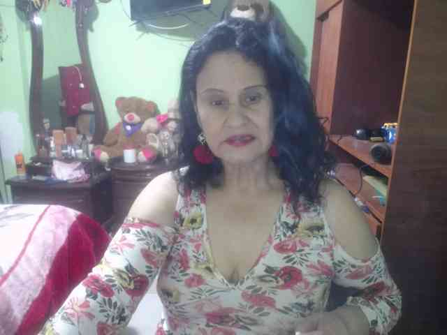 jazmin-mature webcam