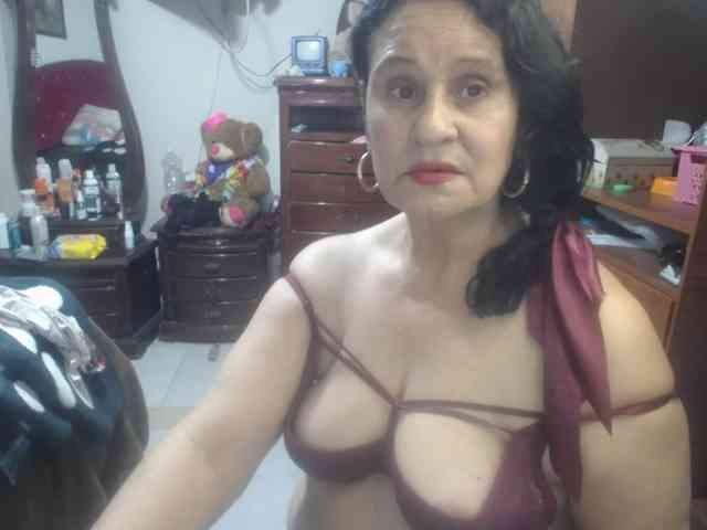 jazmin-mature webcam