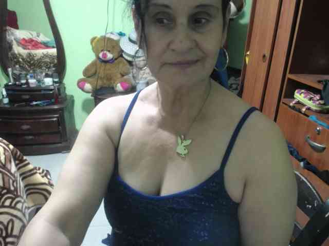 jazmin-mature webcam
