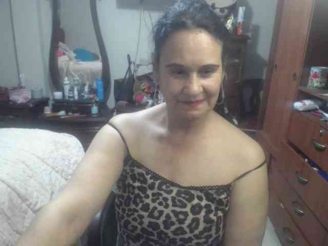 jazmin-mature webcam