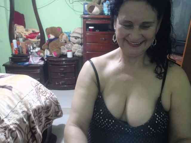 jazmin-mature webcam