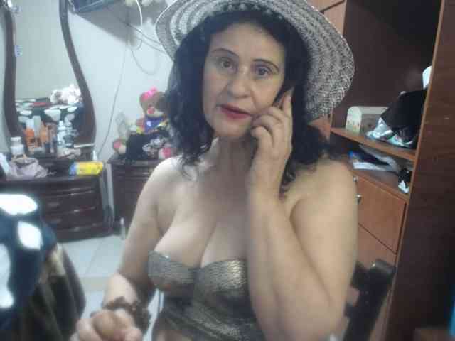 jazmin-mature webcam