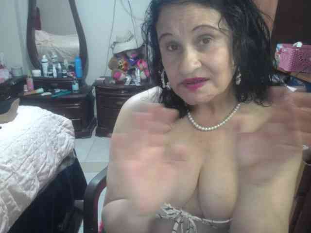 jazmin-mature webcam