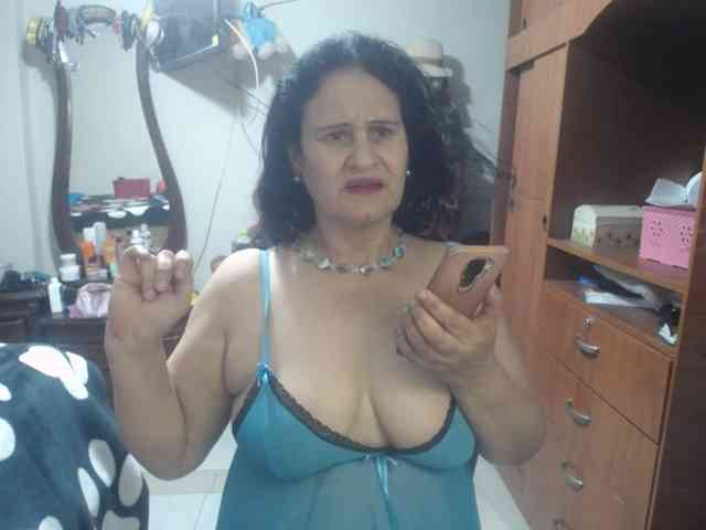 jazmin-mature webcam