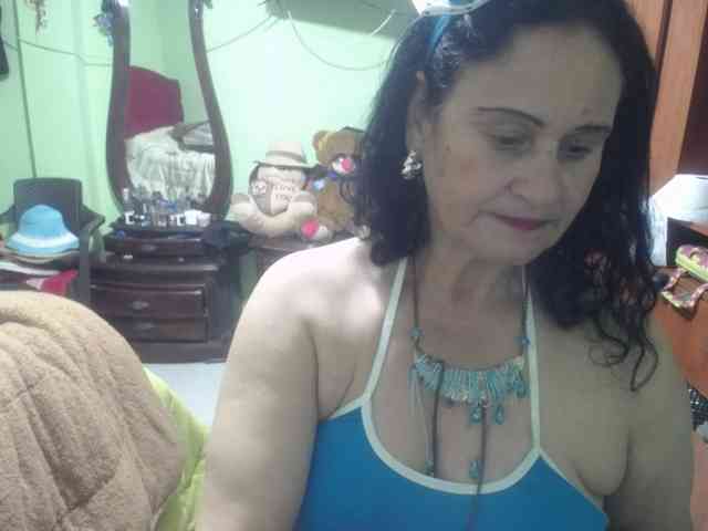 jazmin-mature webcam