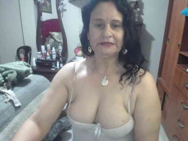 jazmin-mature webcam