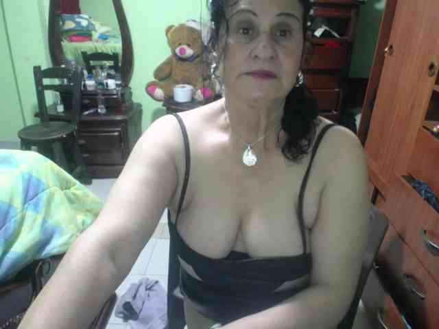 jazmin-mature webcam